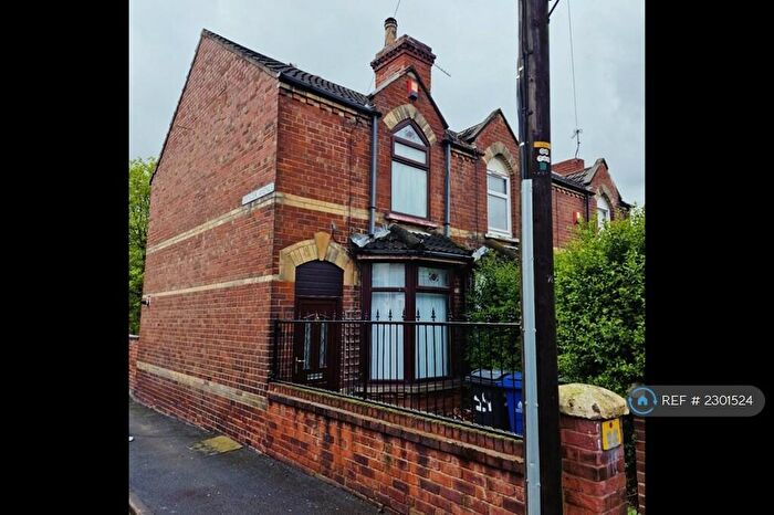 2 Bedroom Semi-Detached House To Rent In Queens Road, Doncaster, DN1