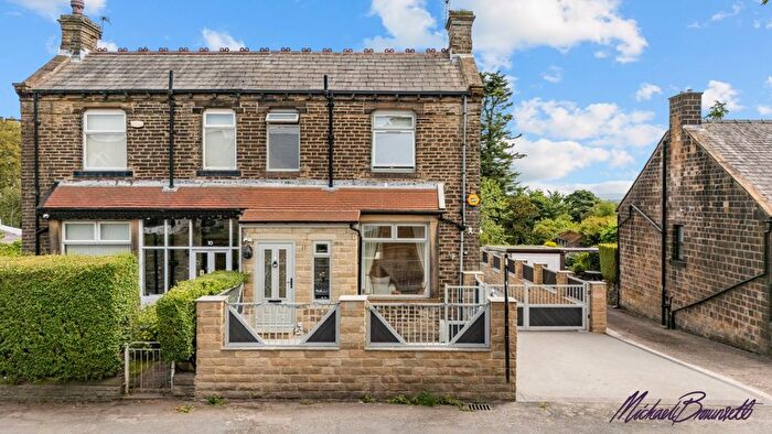 4 Bedroom Semi-Detached House For Sale In Green Lane, Shelf, Halifax, HX3