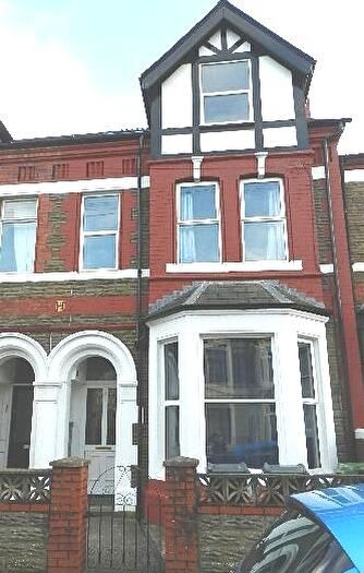 3 Bedroom Flat To Rent In Llanishen Street, Heath, Cardiff, CF14