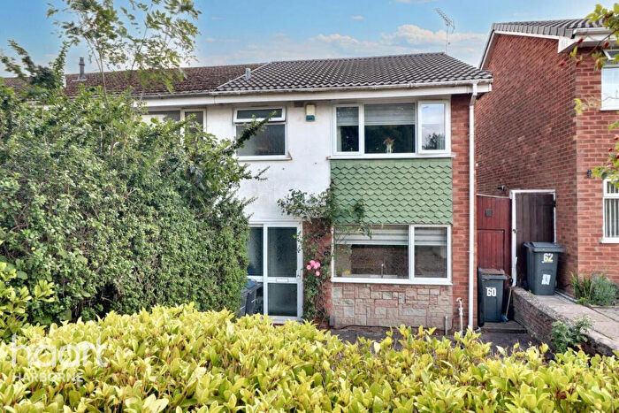 3 Bedroom End Of Terrace House For Sale In Clapgate Lane, Bartley Green, B32
