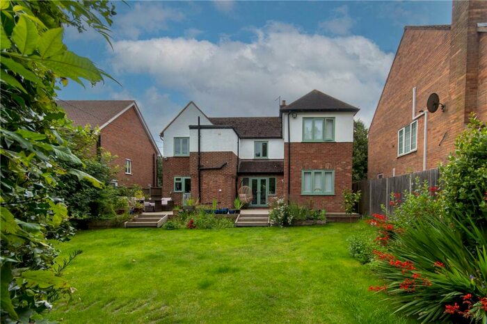 5 Bedroom Detached House For Sale In Common Road, Kensworth, Bedfordshire, LU6