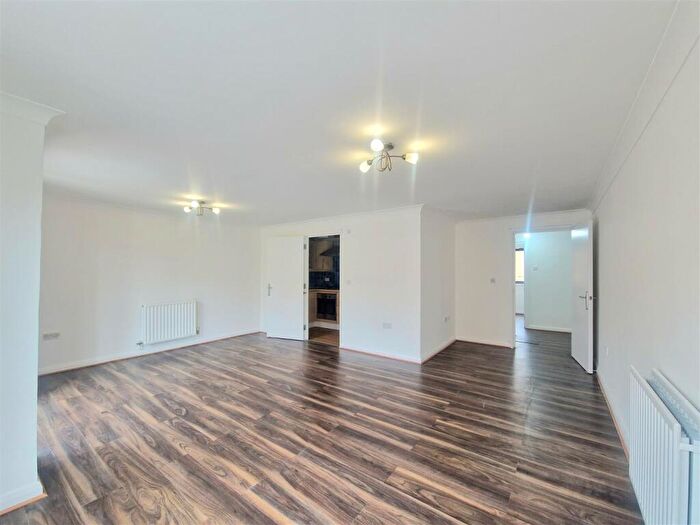 2 Bedroom Flat To Rent In Hirst Crescent, Wembley, HA9
