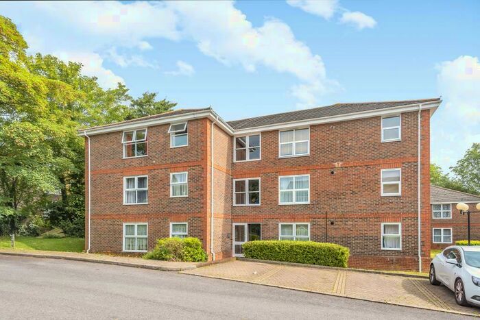 1 Bedroom Apartment To Rent In Warren Down, Bracknell, RG42