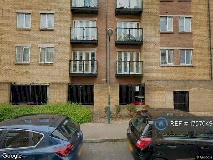 2 Bedroom Flat To Rent In Griffin Court, Northfleet, Gravesend, DA11