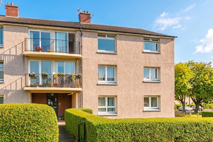 2 Bedroom Flat For Sale In Rankin Drive, Blackford, Edinburgh, EH9