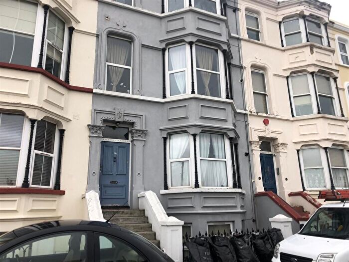 2 Bedroom Flat For Sale In Grosvenor Place, Margate, CT9