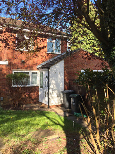 3 Bedroom Terraced House To Rent In Anthony Gardens, LU1