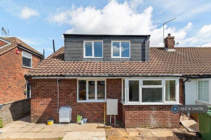 Studio To Rent In The Greenway, Potters Bar, EN6