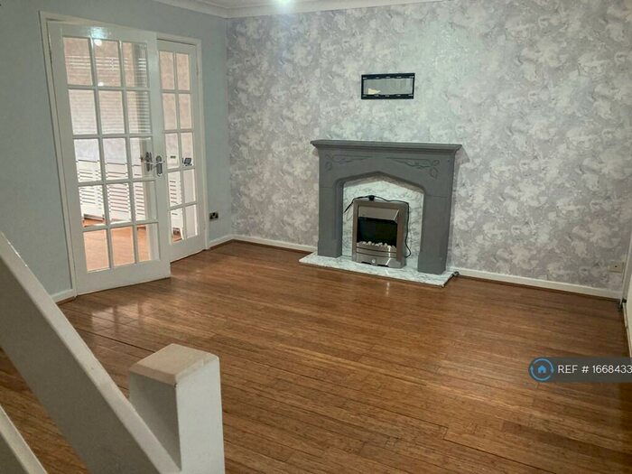 3 Bedroom Semi-Detached House To Rent In Kings Road, Bootle, L20