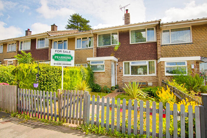 3 Bedroom Terraced House For Sale In Bishop's Waltham, SO32