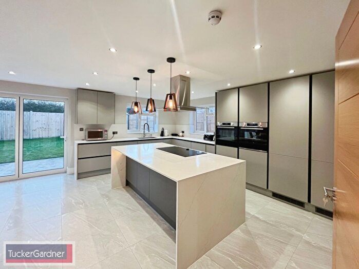 5 Bedroom Property To Rent In Red Hill Close, Cambridge, CB22