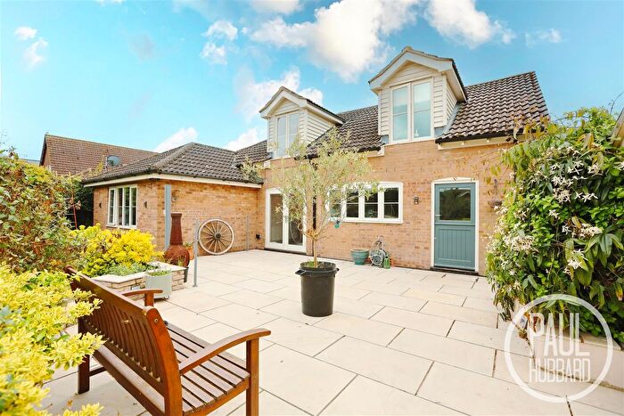 5 Bedroom Detached House For Sale In Romany Road, Oulton Broad, NR32