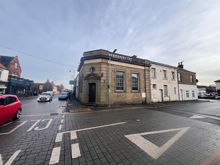 Property For Sale In Newbegin, Hornsea, HU18