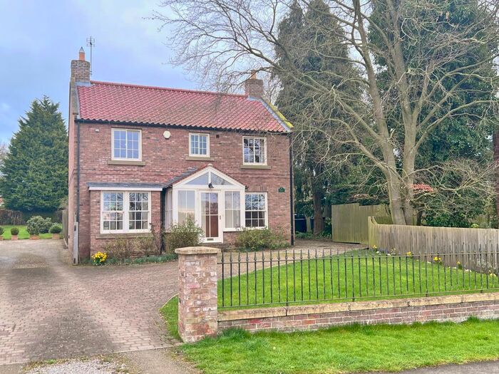 4 Bedroom Detached House To Rent In Flaxton, York, YO60
