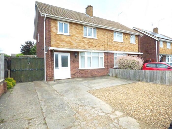 3 Bedroom Semi-Detached House To Rent In Berkeley Road, Peterborough, PE3