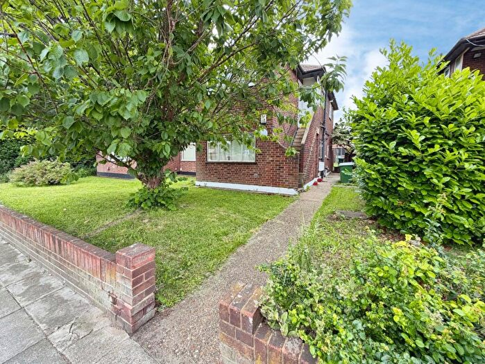 2 Bedroom Maisonette For Sale In Brunswick Road, Bexleyheath, DA6