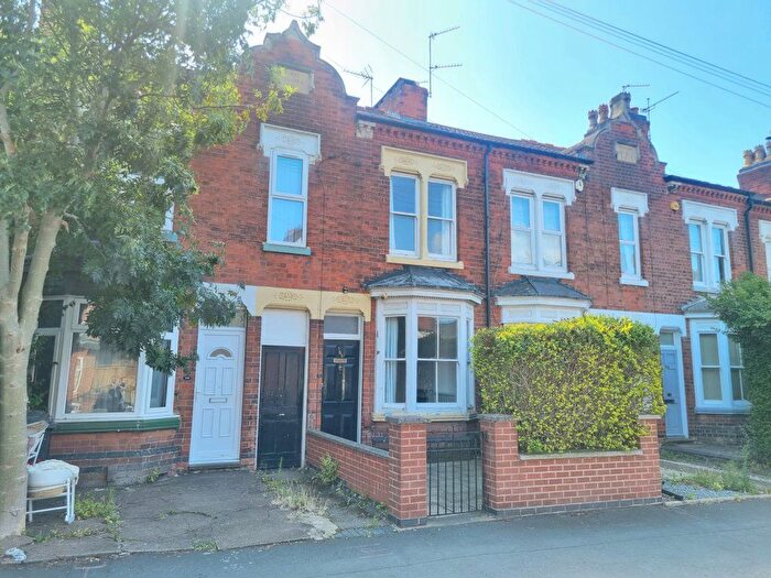 2 Bedroom Terraced House To Rent In Clarendon Park Road, Leicester, LE2