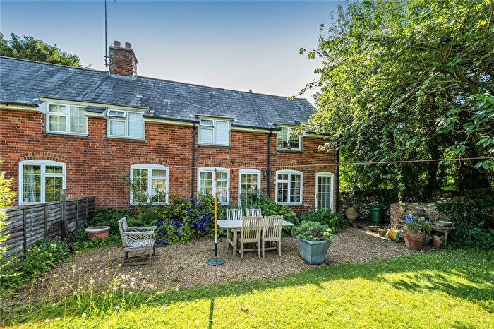 3 Bedroom End Of Terrace House To Rent In Manor Cottages, Avington Lane, Itchen Abbas, Winchester, SO21