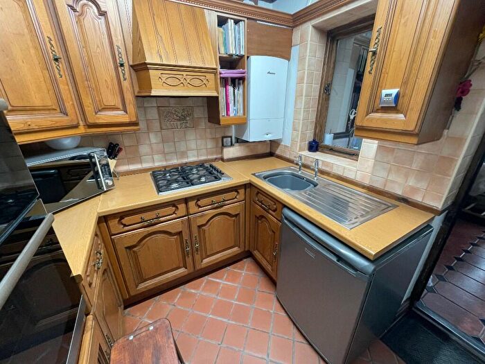 2 Bedroom Semi-Detached Bungalow For Sale In Station Road, MK45