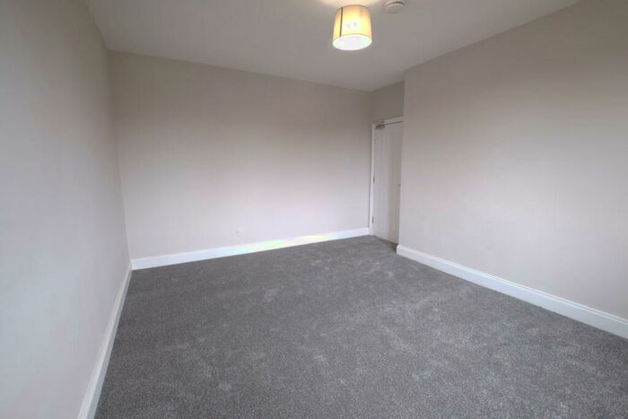 3 Bedroom Maisonette To Rent In Lansbury Street, Kirkcaldy, KY1