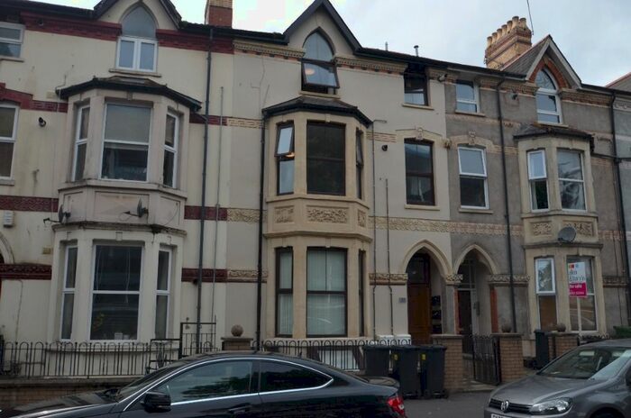 2 Bedroom Flat To Rent In Fitzhamon Embankment, Grangetown, Cardiff, CF11