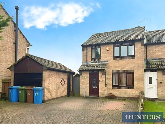 3 Bedroom Semi-Detached House For Sale In Edwardian Drive, Bridlington, YO15