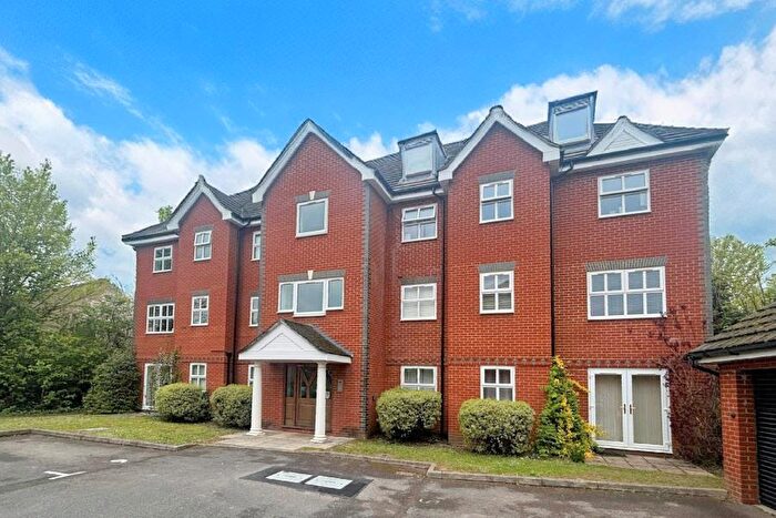 1 Bedroom Apartment To Rent In Woking, GU21