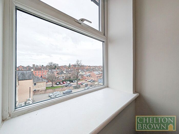 2 Bedroom Flat To Rent In Billing Road, Northampton, NN1