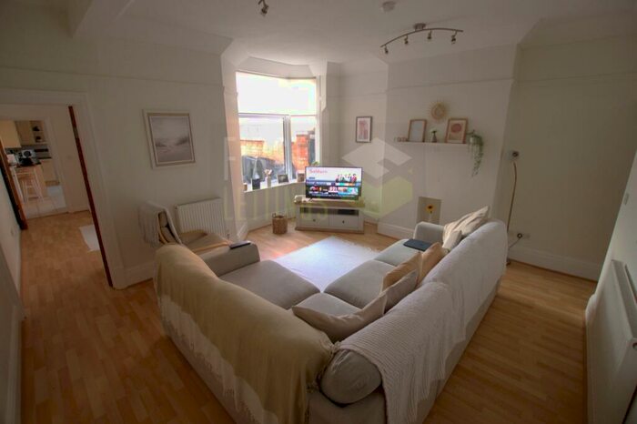 1 Bedroom Flat To Rent In Somerville Road, Rowley Fields, LE3