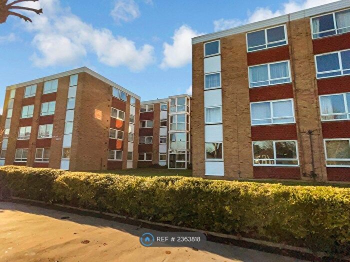 2 Bedroom Flat To Rent In Kenley House, Croydon, CR0