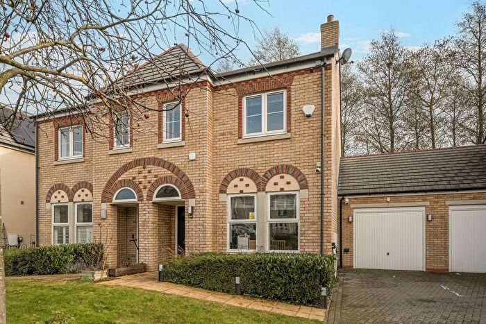 3 Bedroom Semi Detached House For Sale In Beatrice Place, Fairfield, SG5