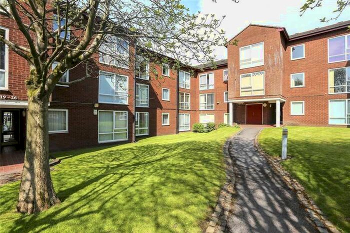 2 Bedroom Apartment To Rent In Spathfield Court, Holmfield Close, Heaton Norris, Stockport, SK4
