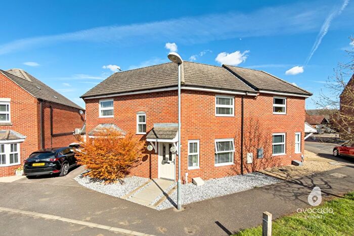 3 Bedroom Semi Detached House For Sale In Blackbird Place, Bracknell, RG12