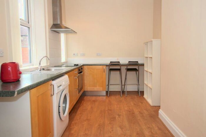 2 Bedroom Flat To Rent In Tynemouth Road, North Shields, Newcastle Upon Tyne, NE30