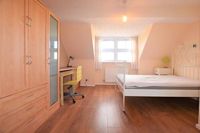 1 Bedroom Terraced House To Rent In Bedroom Student Home - Henry Court (Near City Centre), CT1