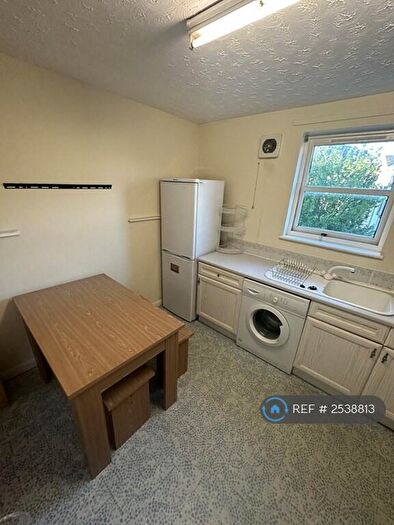 2 Bedroom Flat To Rent In St Leonard's Street, Edinburgh, EH8