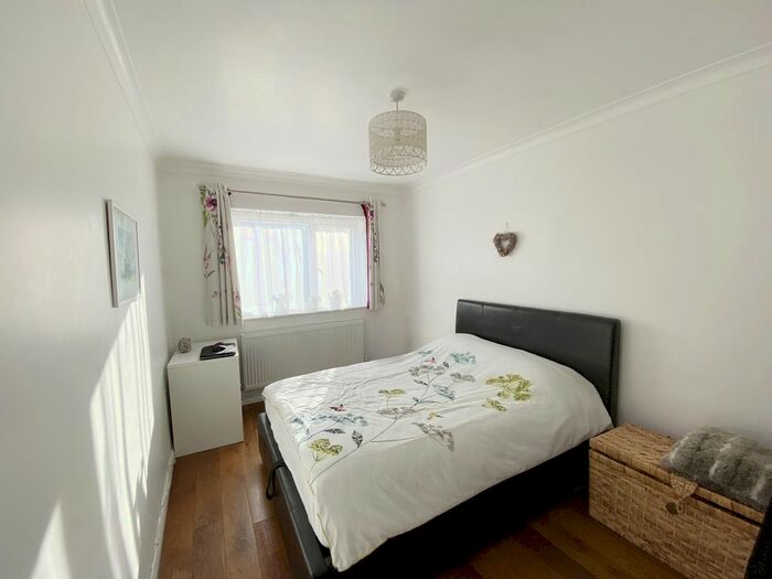 1 Bedroom Flat To Rent In Catherall Road, Highbury, N5