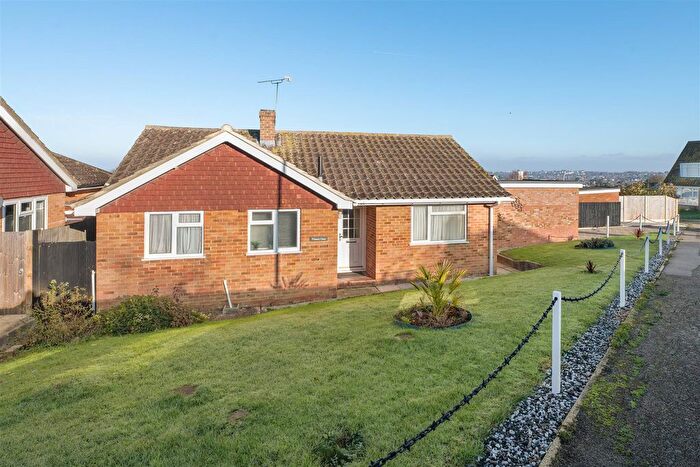 2 Bedroom Detached Bungalow For Sale In Hawk Close, Whitstable, CT5