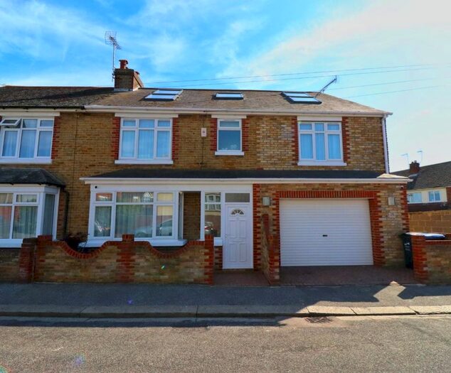 5 Bedroom Semi Detached House To Rent In Leopold Road, Ramsgate, CT11