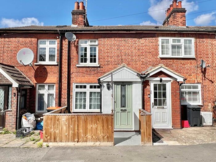 2 Bedroom Terraced House For Sale In Great Eastern Road, Brentwood, CM14