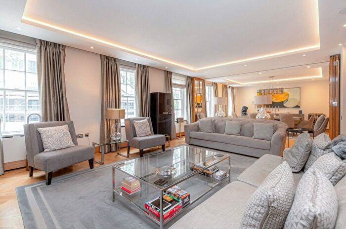 1 Bedroom Flat To Rent In Upper Grosvenor Street, London, W1K