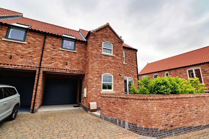 3 Bedroom Semi-Detached House For Sale In Blaydes Drive, Epworth, DN9