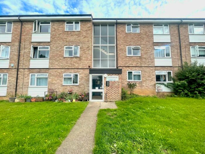 2 Bedroom Apartment To Rent In Lister Road, Braintree, CM7