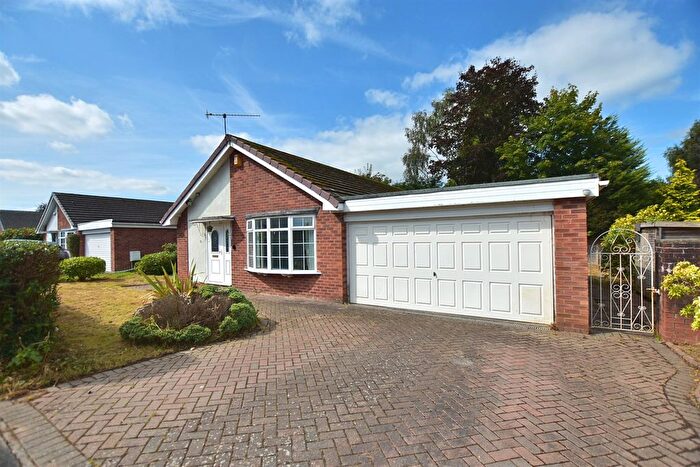 3 Bedroom Detached Bungalow For Sale In Woodlands Drive, Goostrey, Crewe, CW4