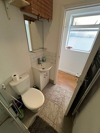 Studio To Rent In Moyers Road, Leyton, E10