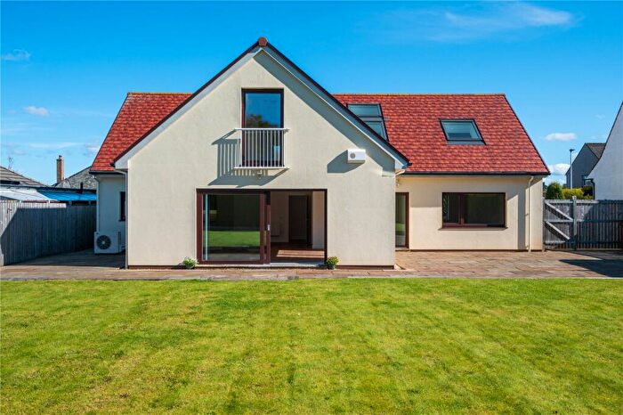 4 Bedroom Detached House For Sale In Broomhill Avenue, Penicuik, Midlothian, EH26