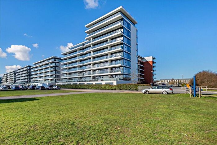 2 Bedroom Apartment For Sale In Kingman Way, Newbury, RG14
