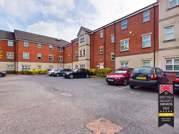 2 Bedroom Flat To Rent In New Belvedere Close, Stretford, Manchester, M32