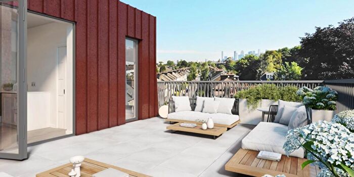 2 Bedroom Apartment For Sale In Brockley Cross, Brockley, London, SE4