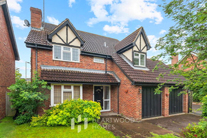 4 Bedroom Detached House For Sale In Havercroft Close, St. Albans, AL3